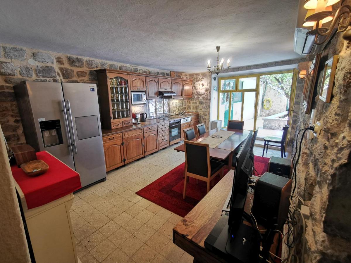 Authentico Deluxe Stari Grad Villa Stari Grad  Buitenkant foto