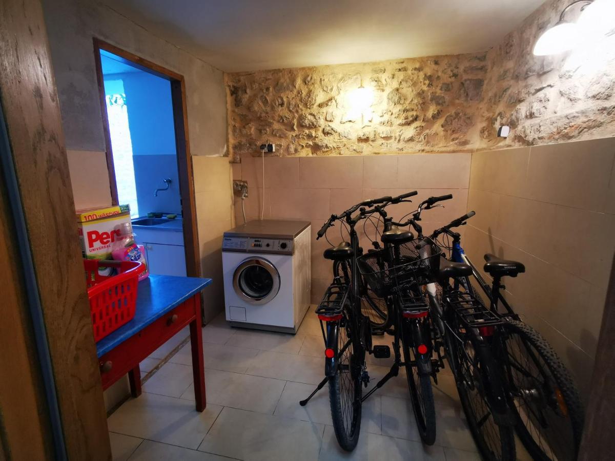 Authentico Deluxe Stari Grad Villa Stari Grad  Buitenkant foto
