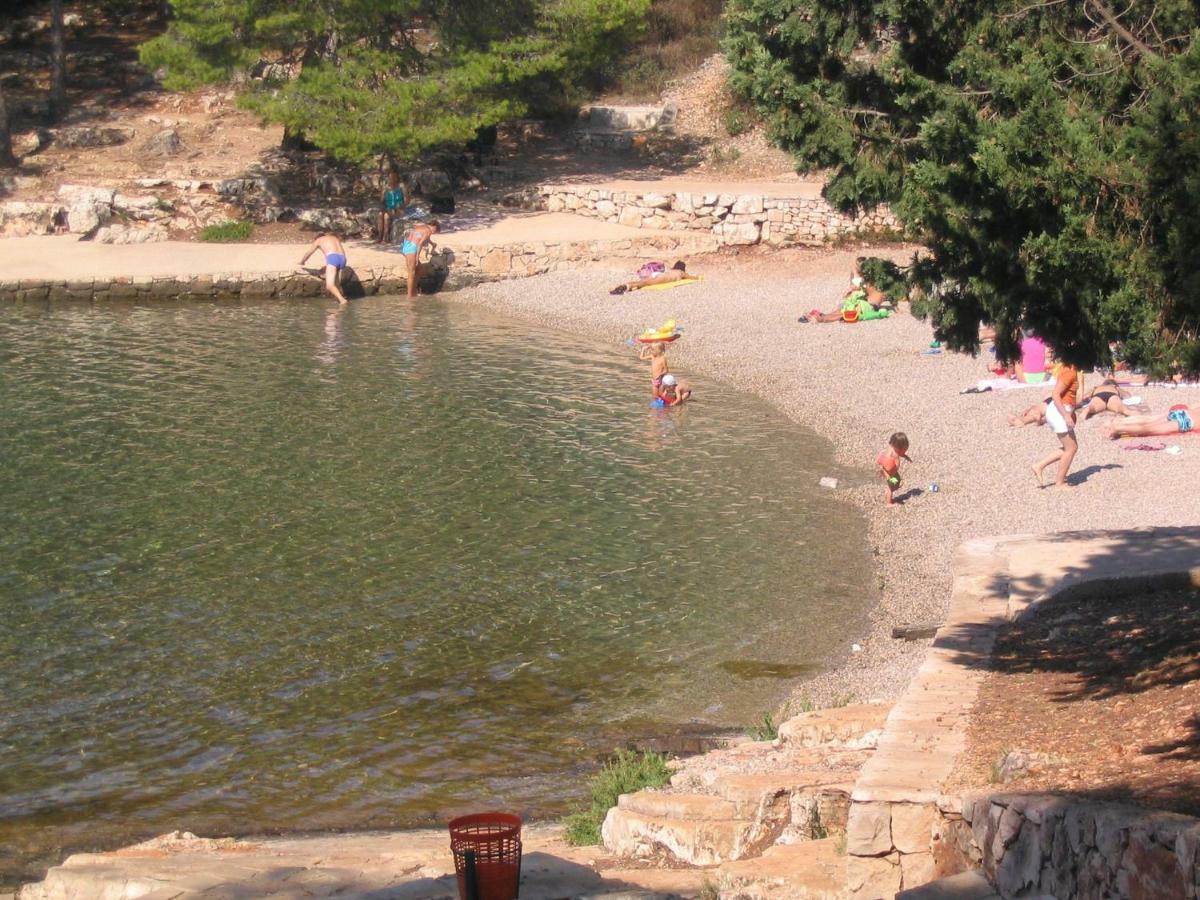 Authentico Deluxe Stari Grad Villa Stari Grad  Buitenkant foto